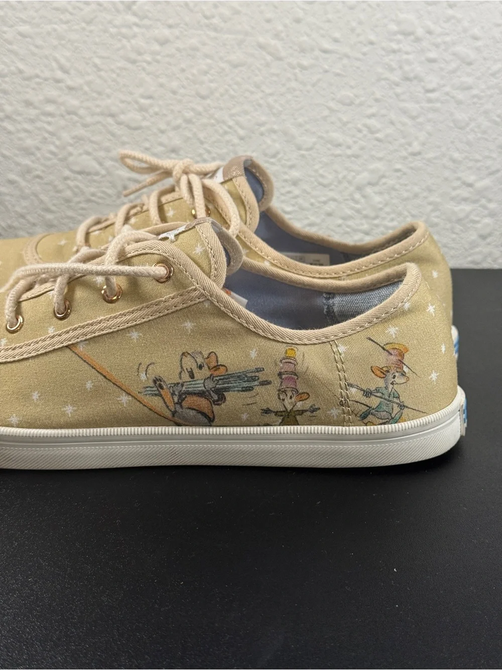 Disney x TOMS Cinderella Gus & Jaq Carmel Sneakers Women’s Size 9